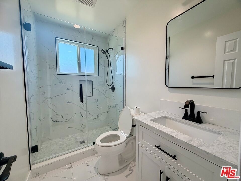 410 E Cherry Avenue - Photo 5