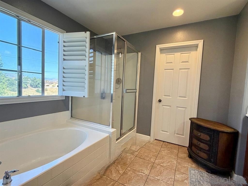 2297 Treetop Lane - Photo 18