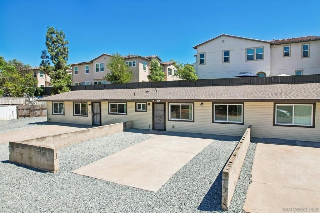 8717 Carribean Way - Photo 37