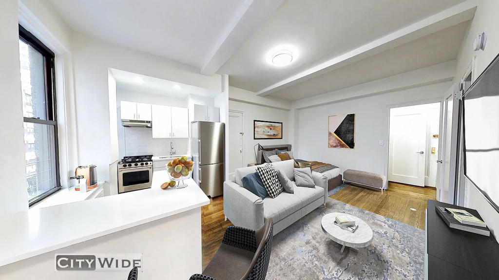 140 East 46th Street - Photo 0