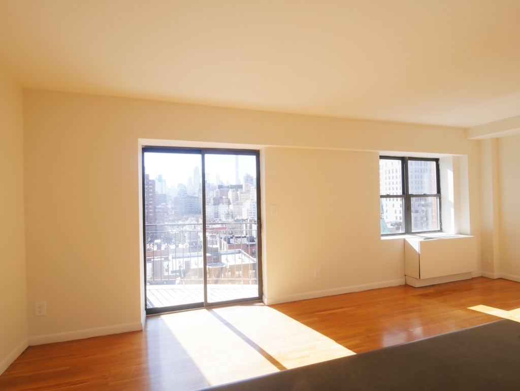 245 East 84th Street - Photo 2