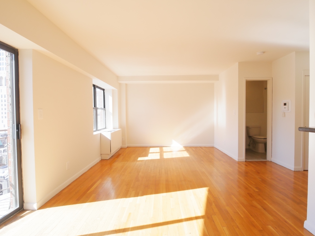 245 East 84th Street - Photo 3