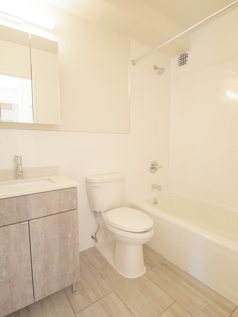 245 East 84th Street - Photo 13