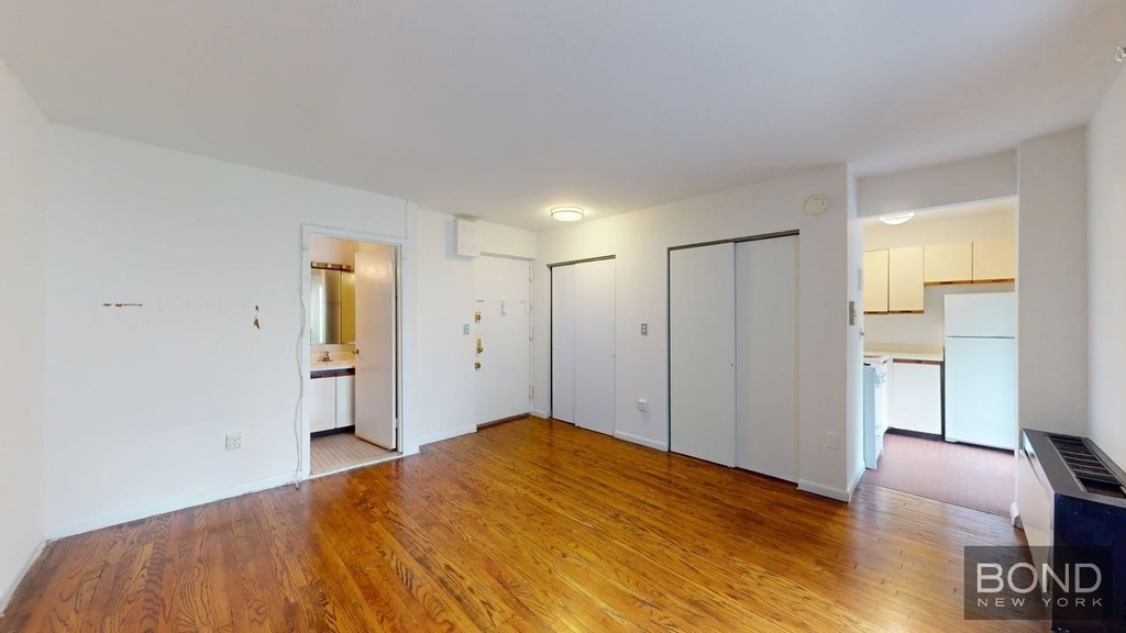 513 Second Avenue - Photo 1