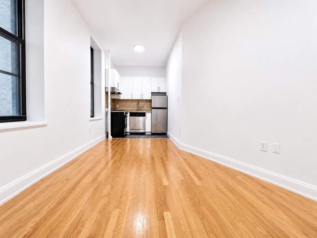 29 West 12th Street - Photo 4