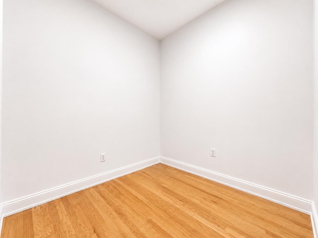 29 West 12th Street - Photo 7