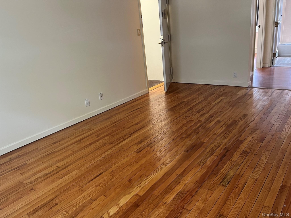 39-05 208 Street - Photo 3