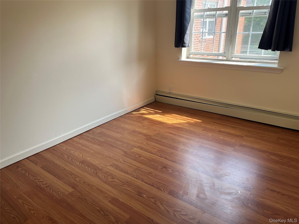 39-05 208 Street - Photo 7