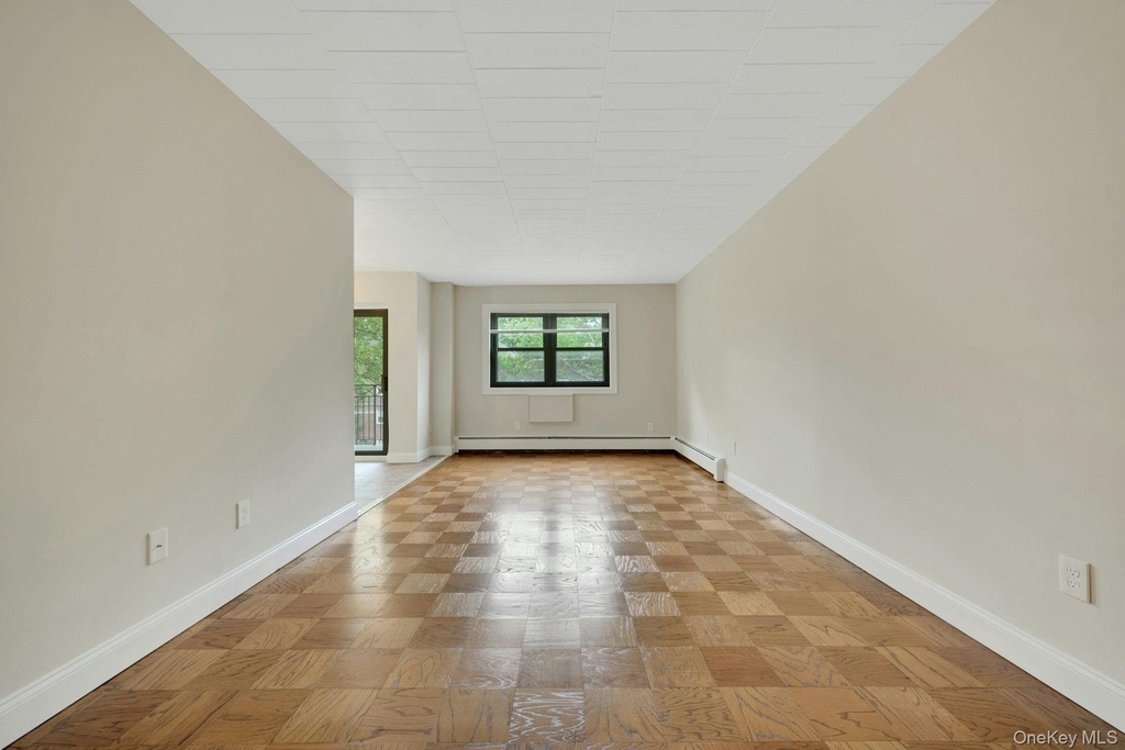 505 White Plains Road - Photo 2