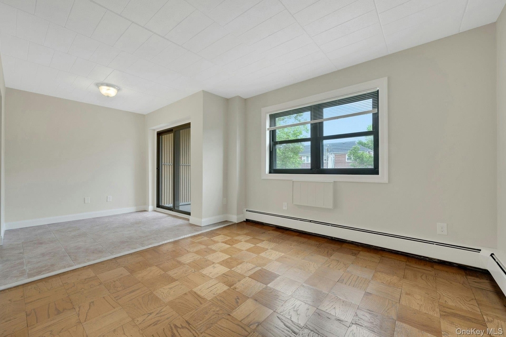 505 White Plains Road - Photo 4
