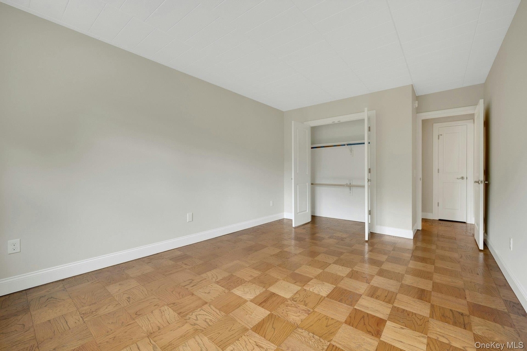 505 White Plains Road - Photo 16