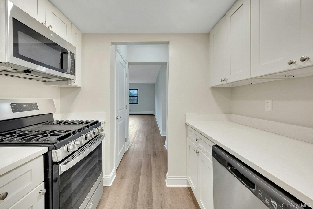 2 Park Avenue - Photo 5