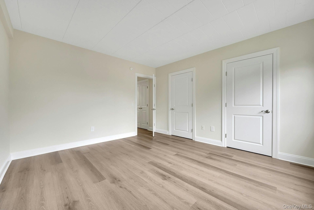 2 Park Avenue - Photo 13