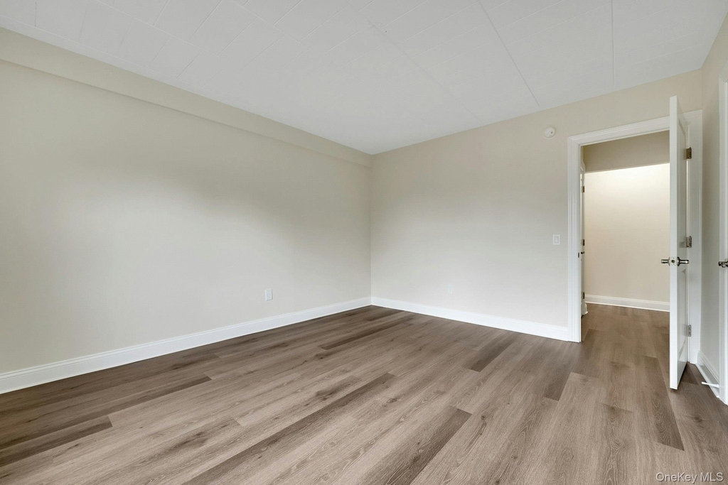 2 Park Avenue - Photo 12