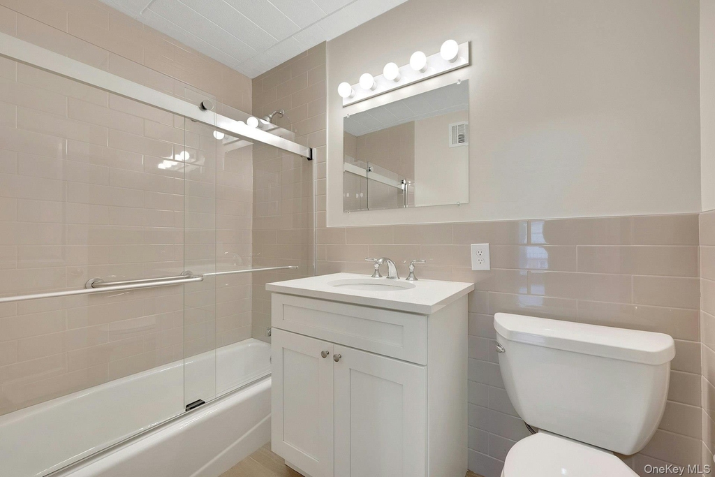2 Park Avenue - Photo 16