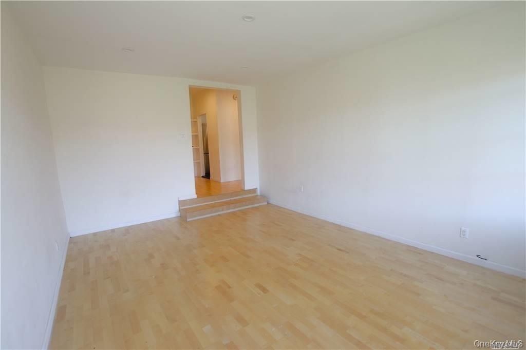 43-33 48 Street - Photo 5