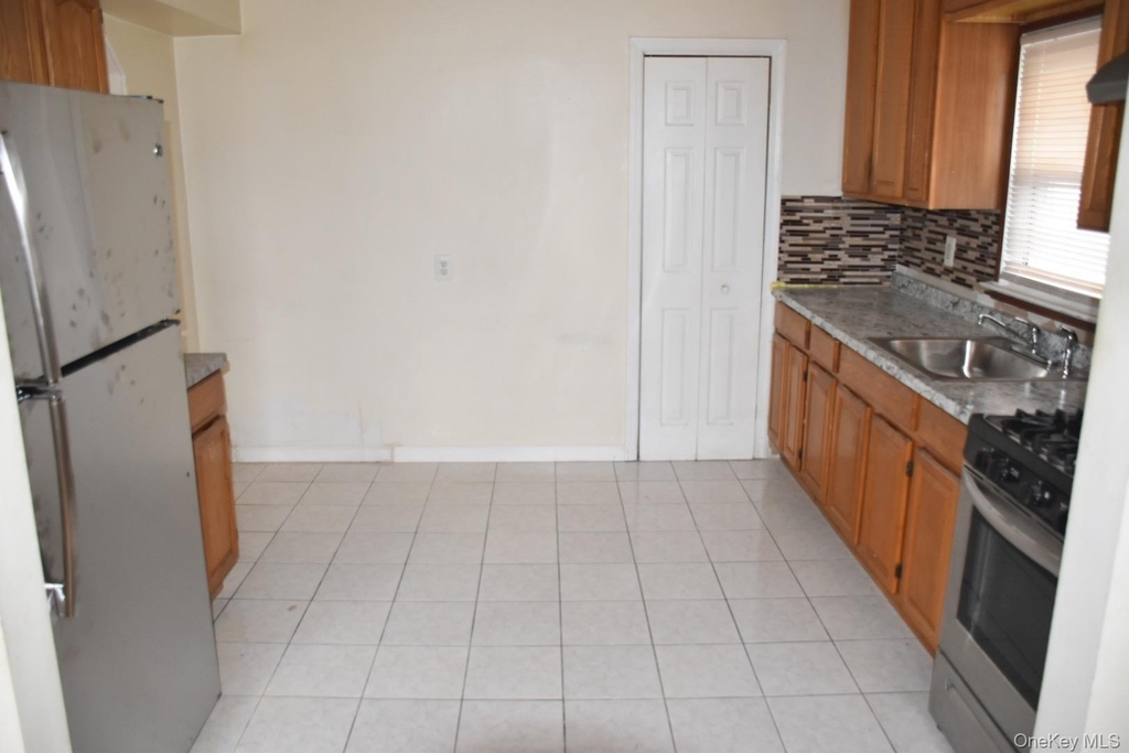 14939 123rd Street - Photo 2