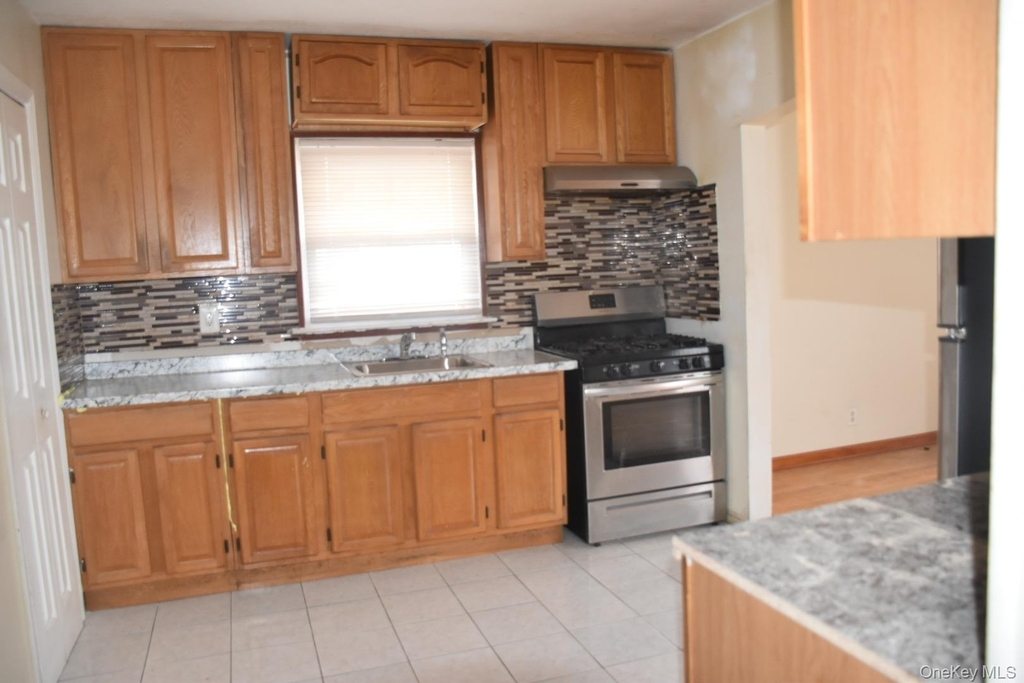 14939 123rd Street - Photo 1