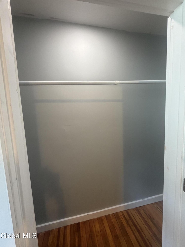 193 Livingston Avenue - Photo 8