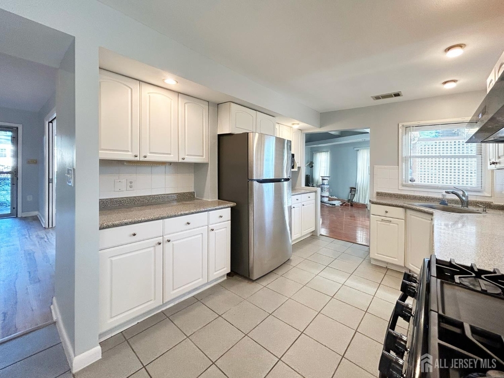 122 Vineyard Road - Photo 8