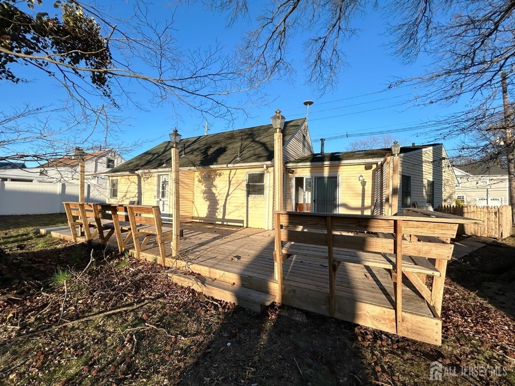 122 Vineyard Road - Photo 2