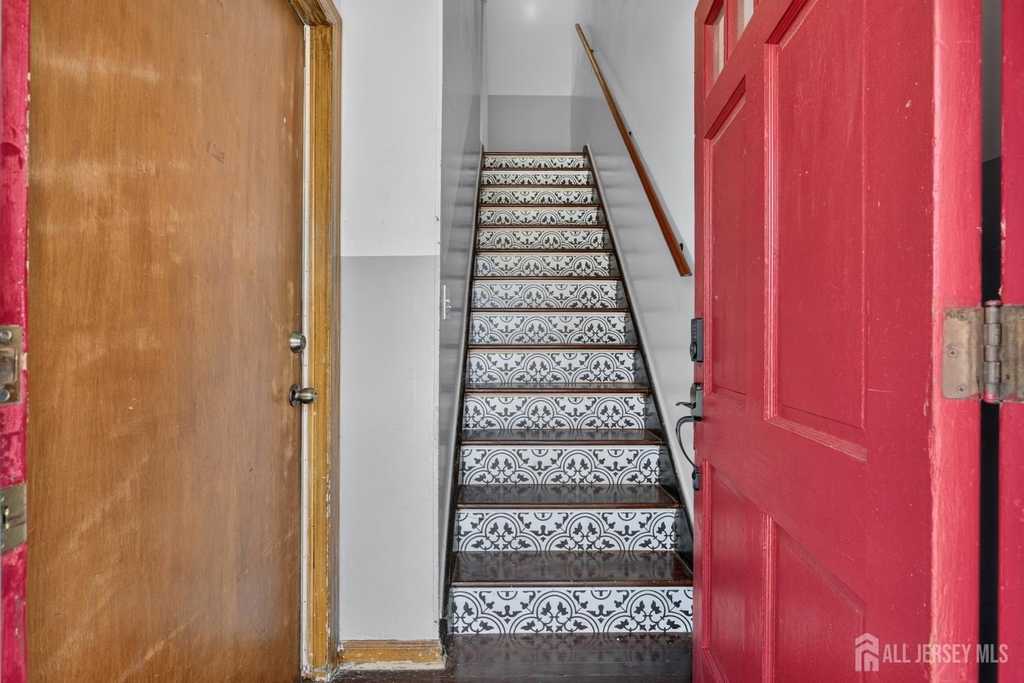 1755 Winfield Street - Photo 4
