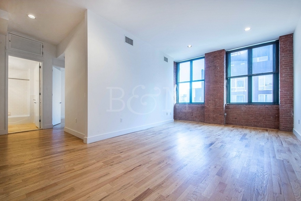500 Driggs Avenue - Photo 2