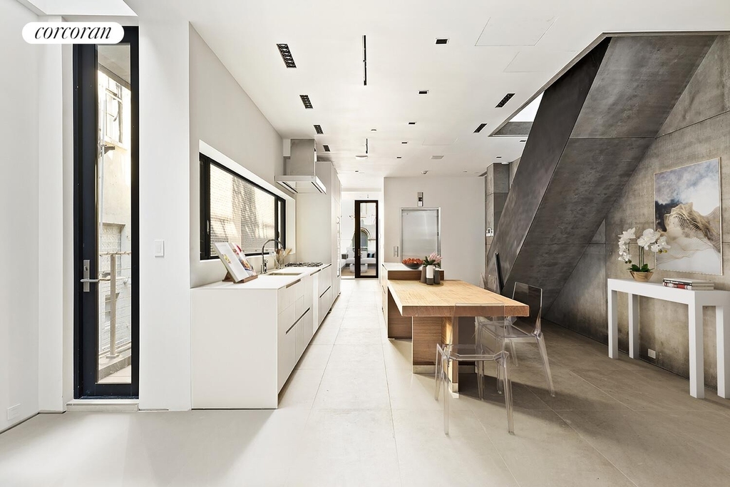 35 Walker Street - Photo 9