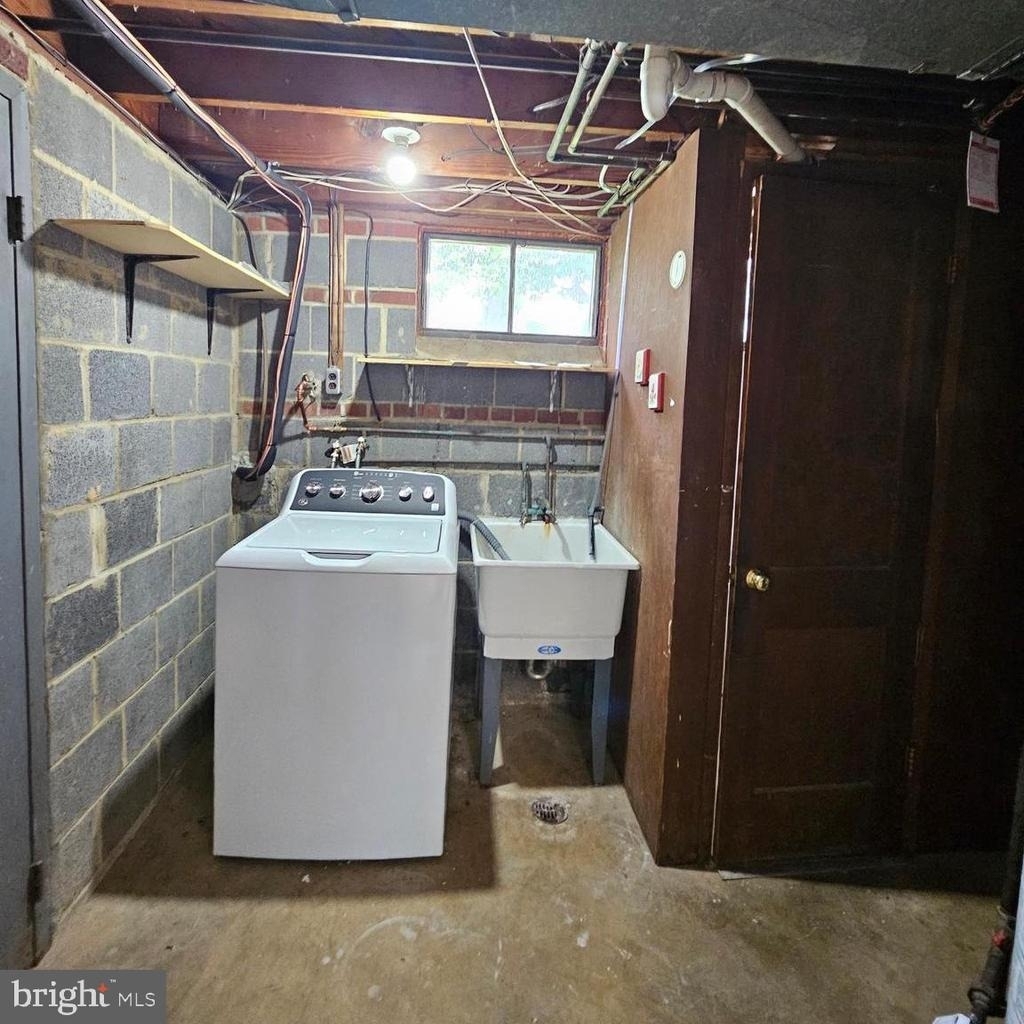 7606 Gresham Street - Photo 27