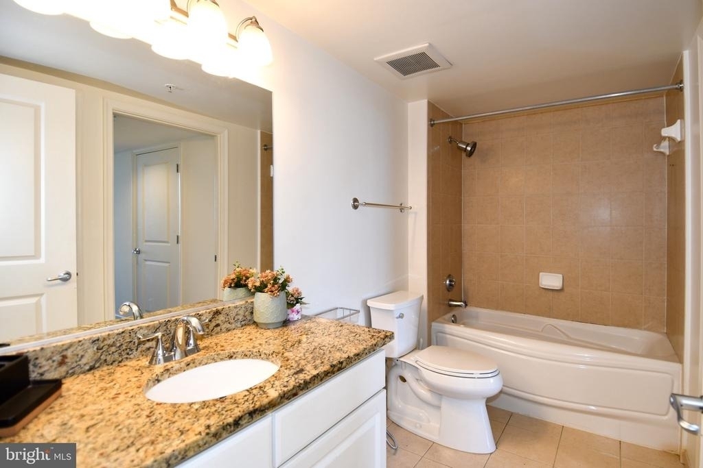 11800 Sunset Hills Road - Photo 16