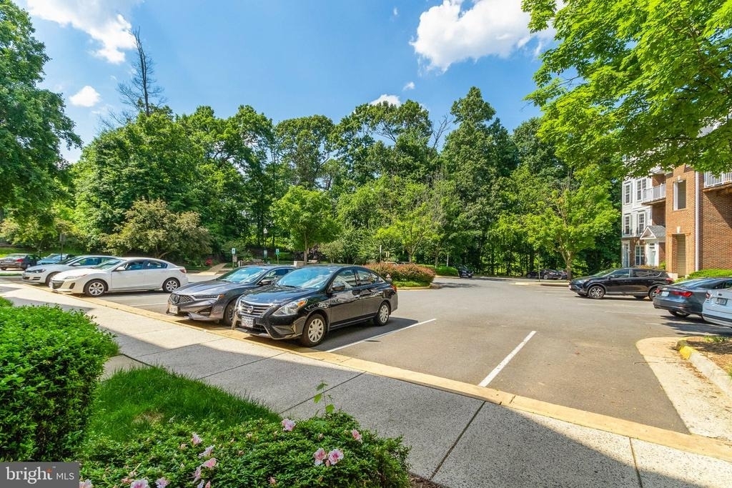 12729 Faircrest Court - Photo 4