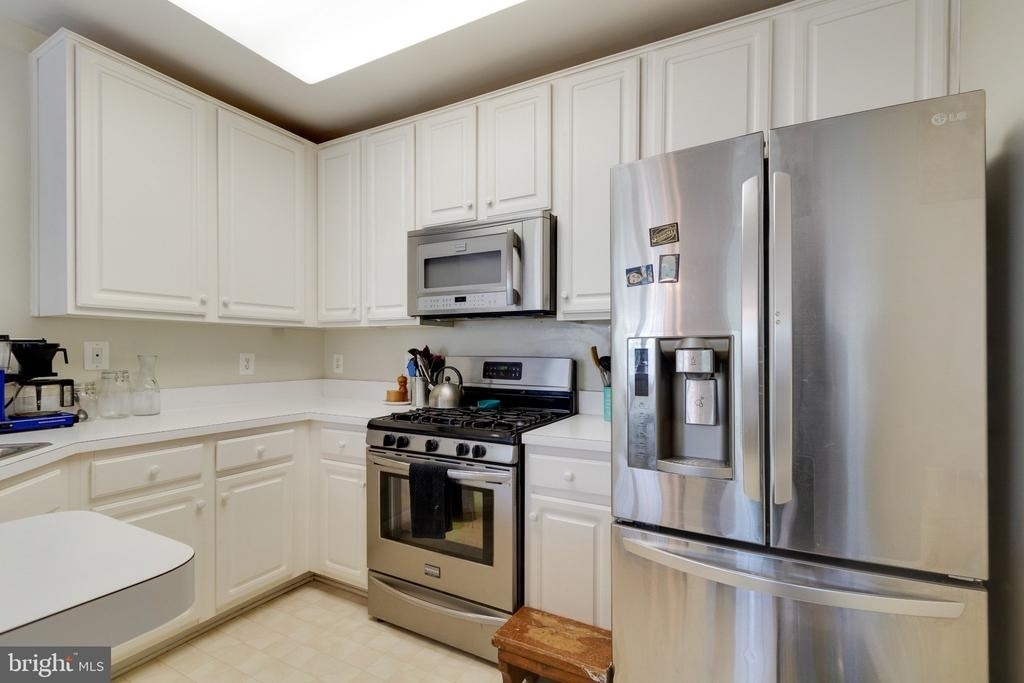 12729 Faircrest Court - Photo 18