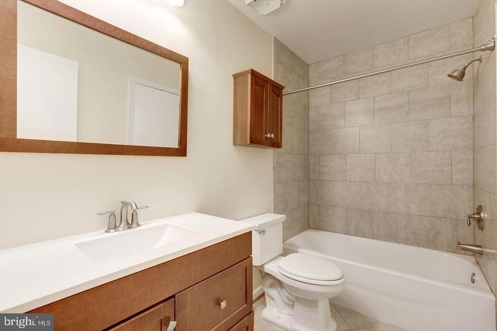 9816 Oakdale Woods Court - Photo 6
