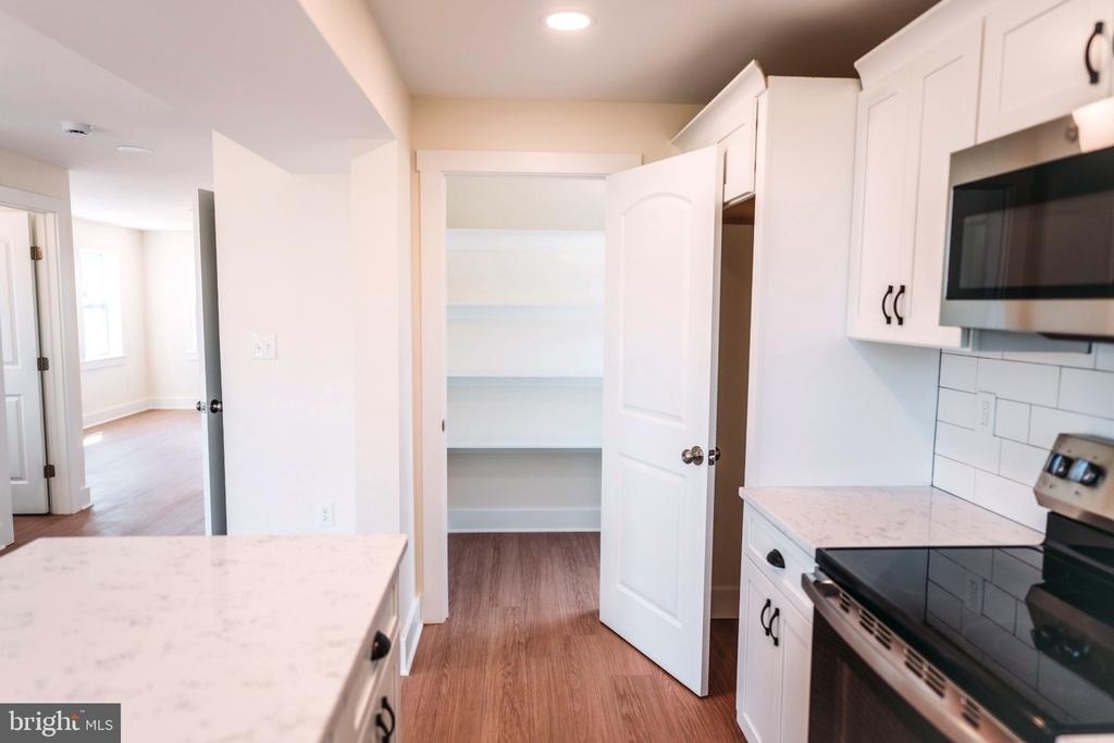 449 Falmouth Street - Photo 6