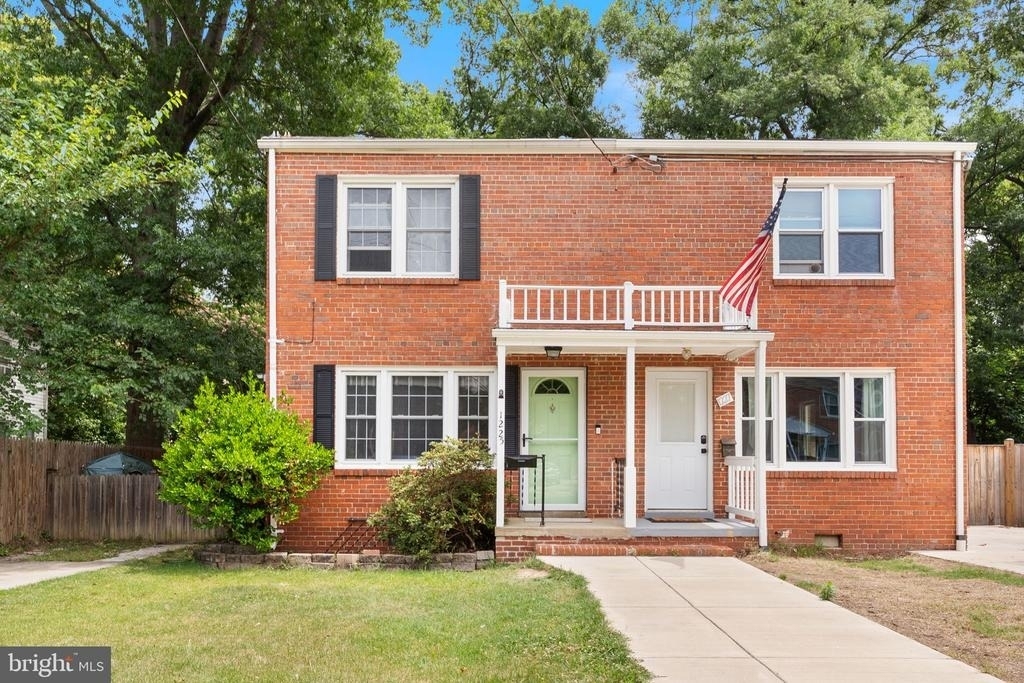 1225 S Buchanan Street - Photo 1