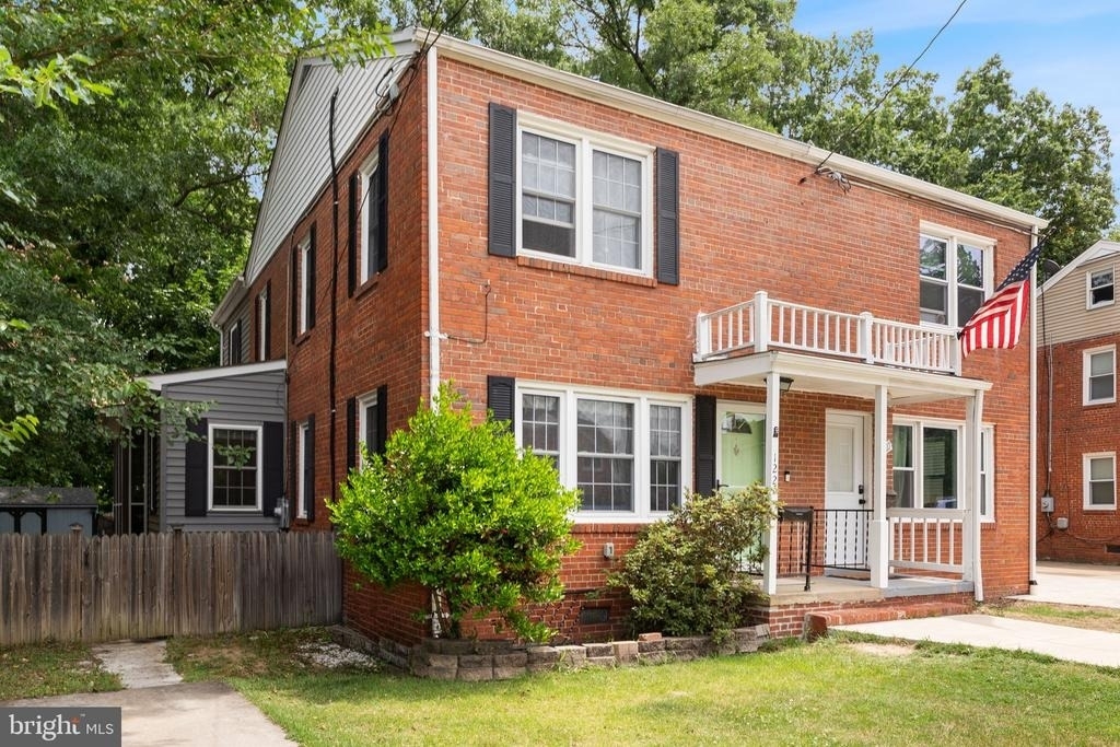 1225 S Buchanan Street - Photo 0