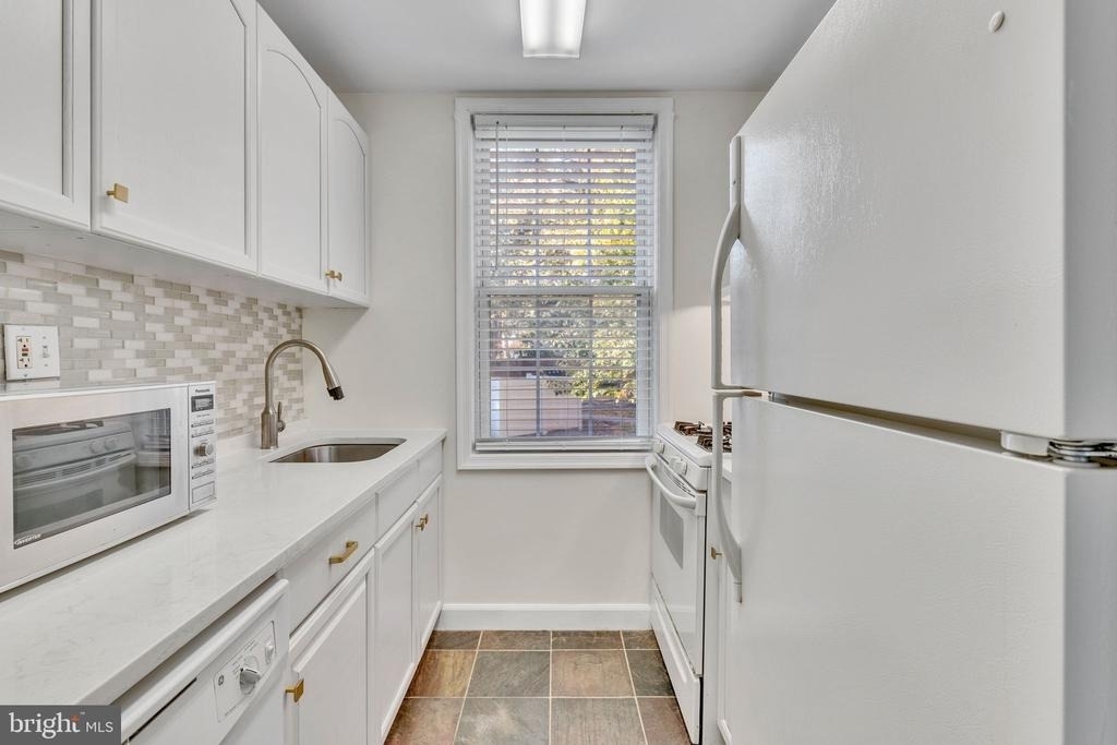 220 N Thomas Street - Photo 10