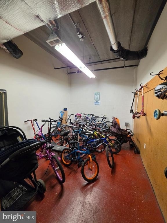 121 S 43rd Street - Photo 5