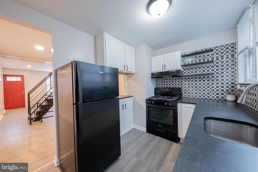 2924 Salmon Street - Photo 11