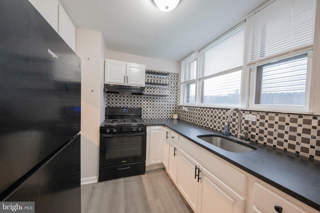 2924 Salmon Street - Photo 9
