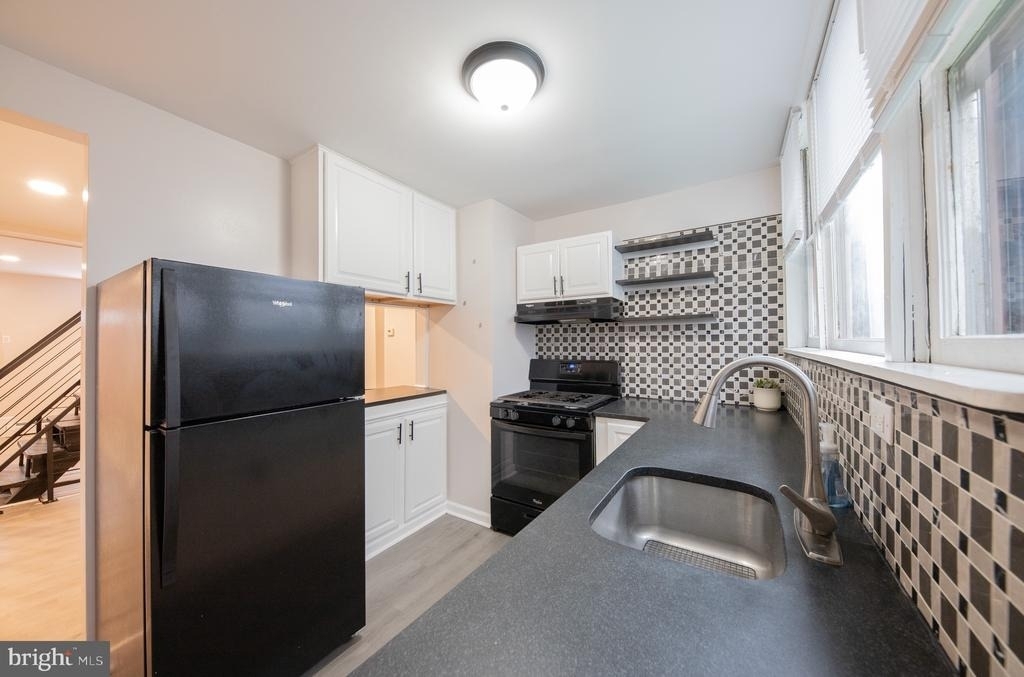 2924 Salmon Street - Photo 10