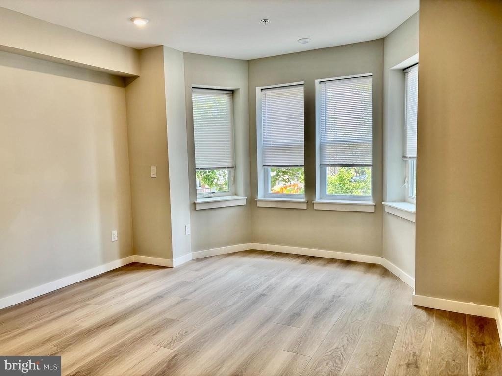 5356 Cedar Avenue - Photo 3