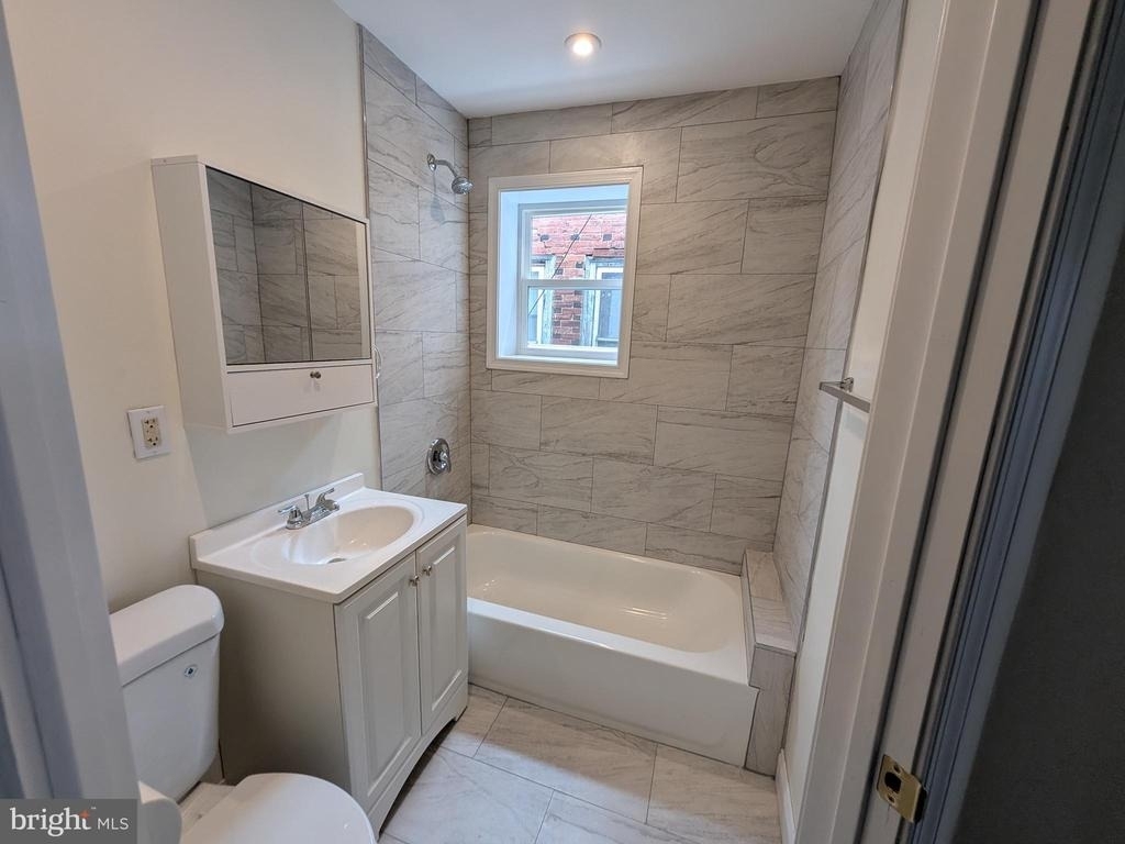 5609 Walton Avenue - Photo 20