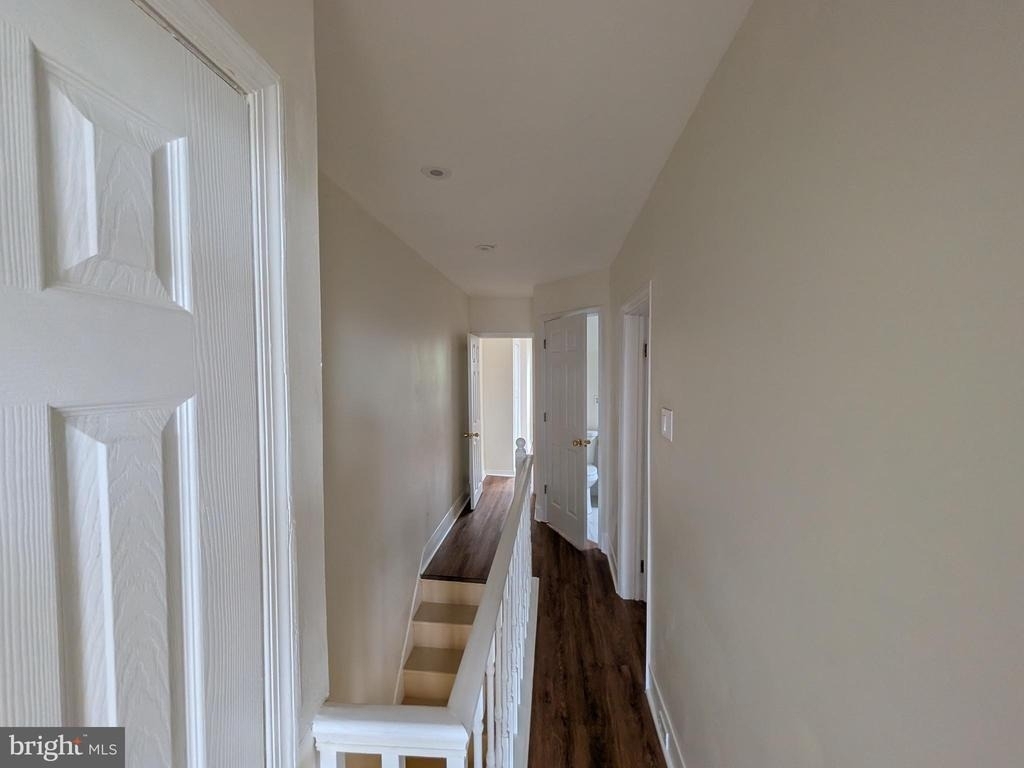 5609 Walton Avenue - Photo 8