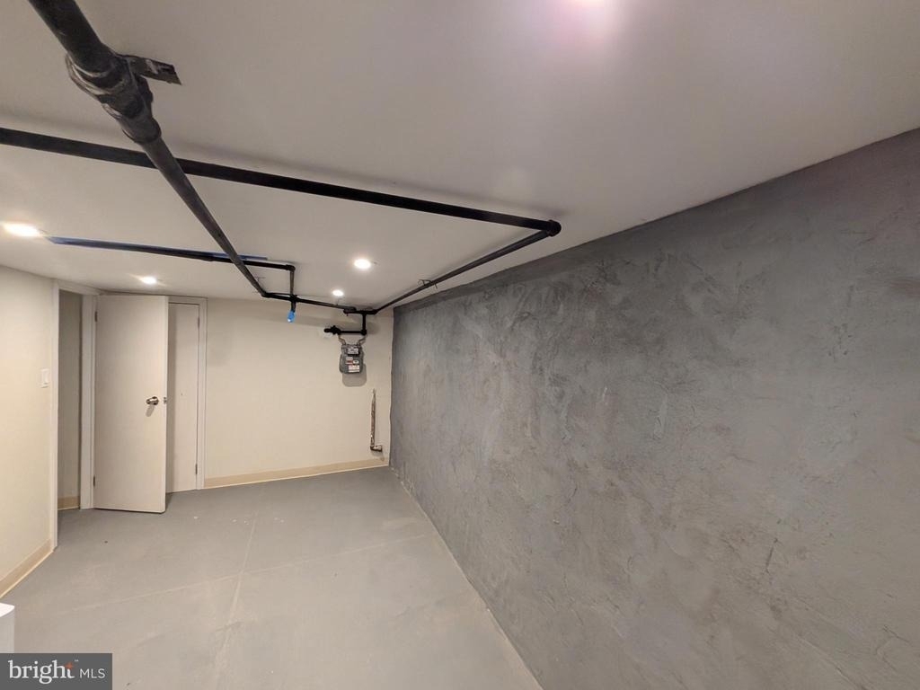 5609 Walton Avenue - Photo 24