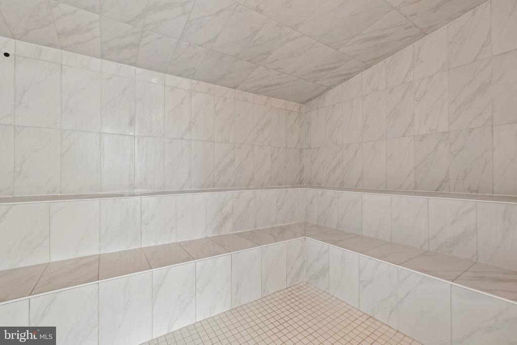 901 N Penn Street - Photo 12