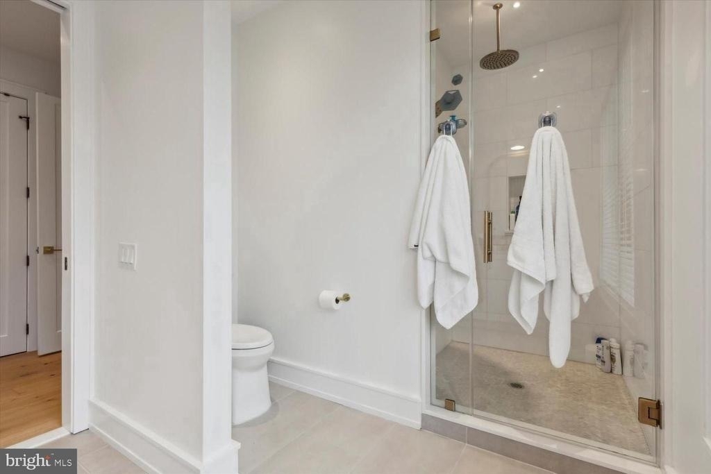 8100 Germantown Avenue - Photo 9
