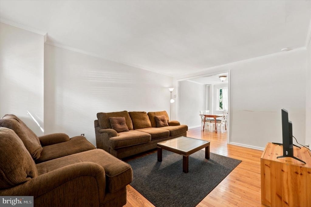 107 Plant Avenue - Photo 10