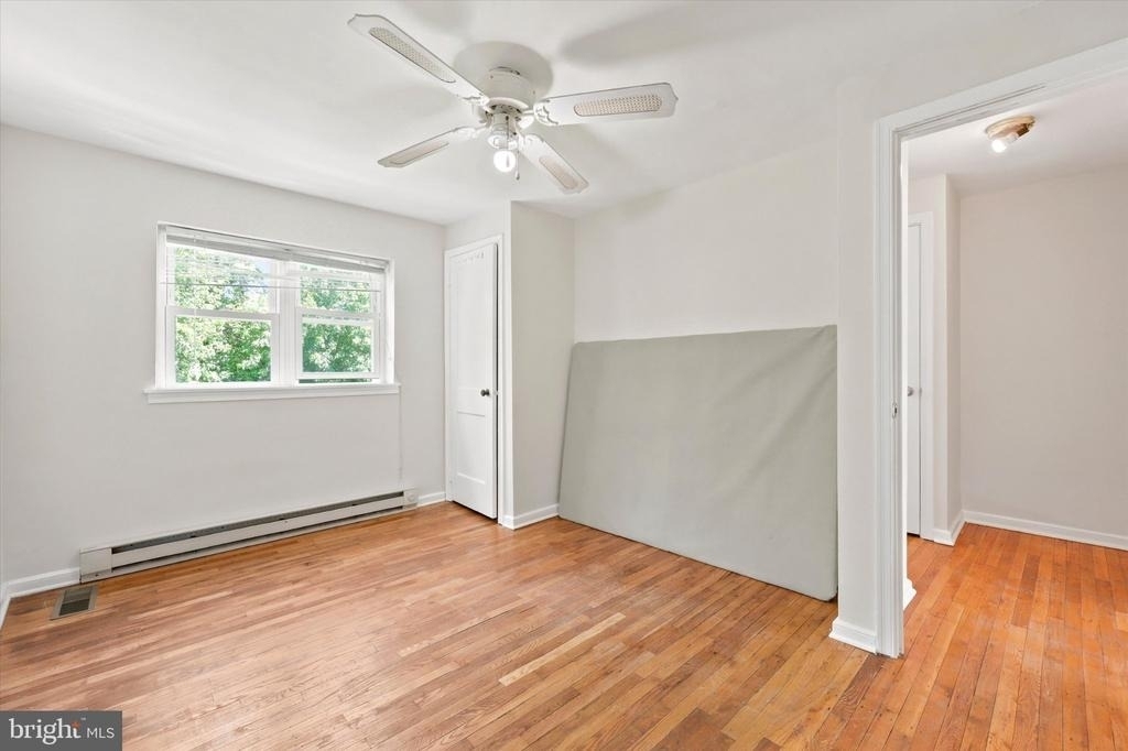 107 Plant Avenue - Photo 4