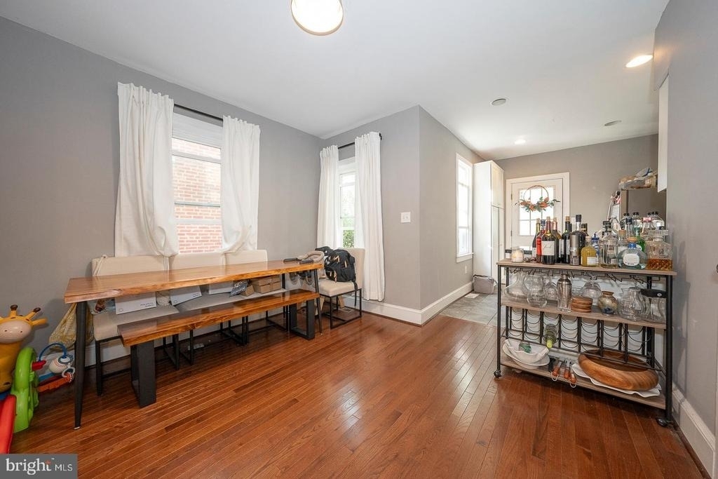 431 W Baltimore Avenue - Photo 5